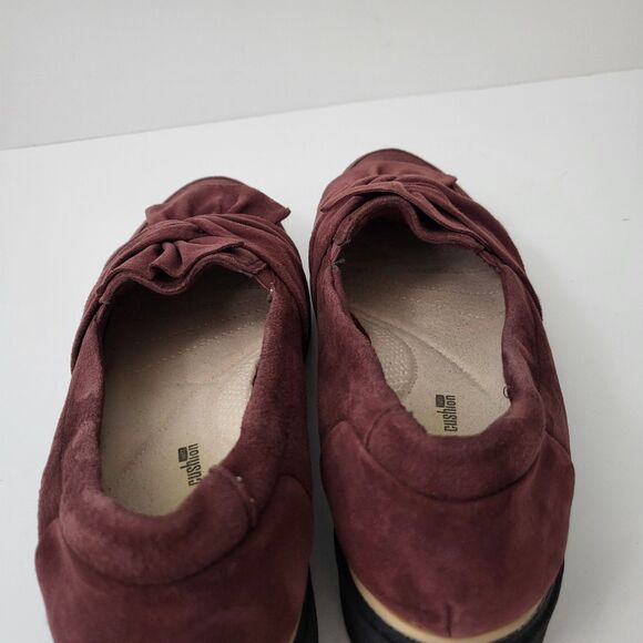 CLARKS Sharon Dasher Womens 10 Burgundy Suede Comfort Shoes Slip On Loafers - Picture 5 of 10